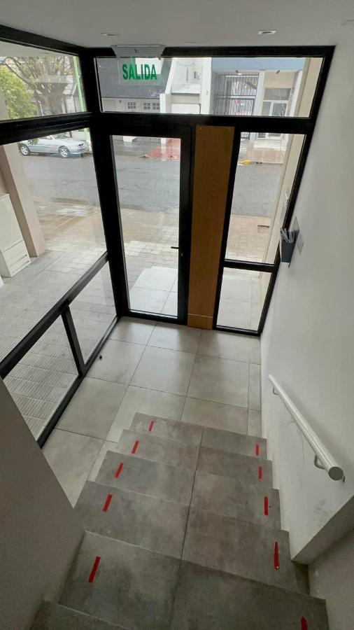 Departamento Por Dia Para 4 Personas Con Cochera Cubierta En Bahia Blanca Exterior photo